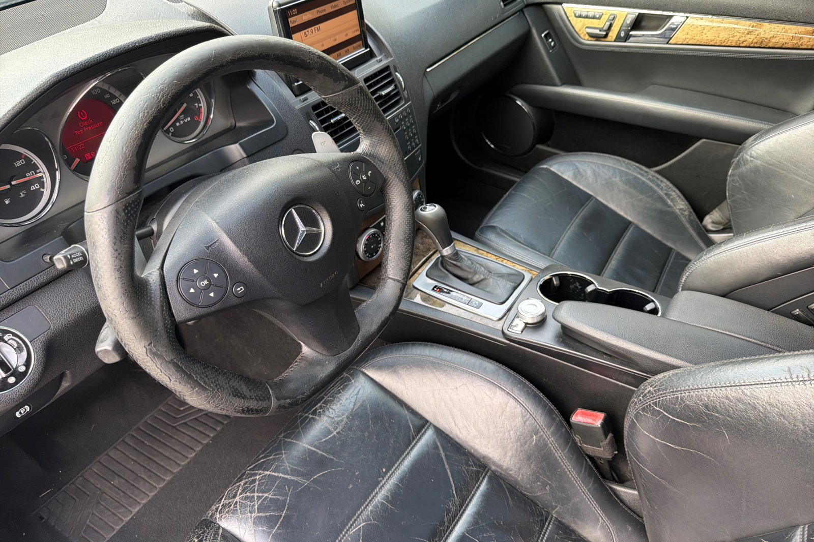 Used 2009 Mercedes-Benz C 63 AMG Sedan image 12