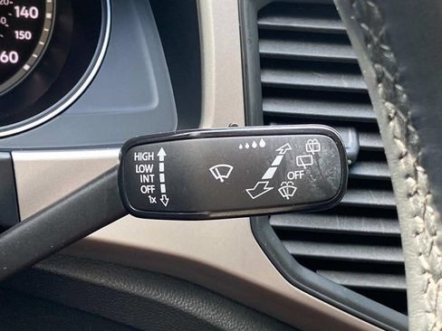 Used 2021 Volkswagen Atlas SE FWD image 23