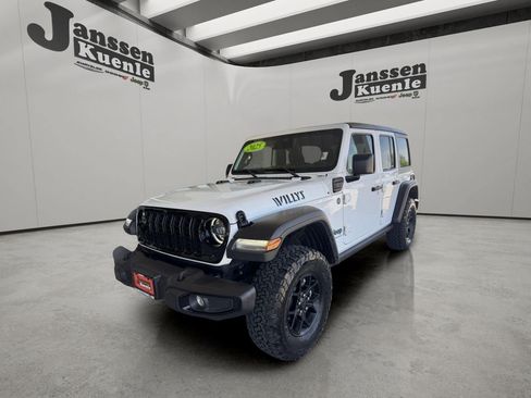 Used 2025 Jeep Wrangler Unlimited Sport S 4xe AWD/4WD image 5