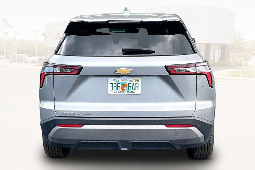 Used 2025 Chevrolet Equinox LT AWD/4WD image 5