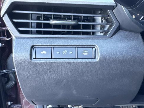 Used 2024 Nissan Altima 2.5 SV image 27