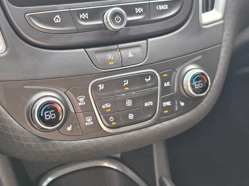 Used 2023 Chevrolet Malibu LT FWD image 25