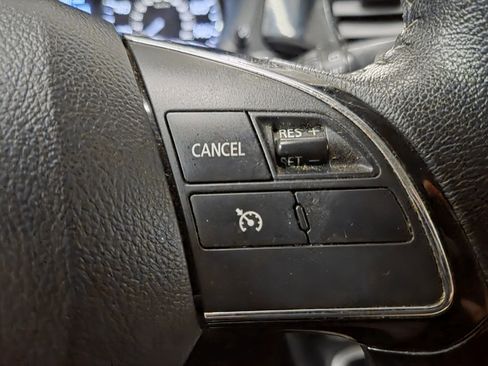 Used 2019 Mitsubishi Outlander SE image 19