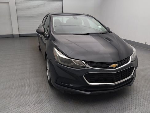 Used 2017 Chevrolet Cruze LT w/ Convenience Package FWD image 14
