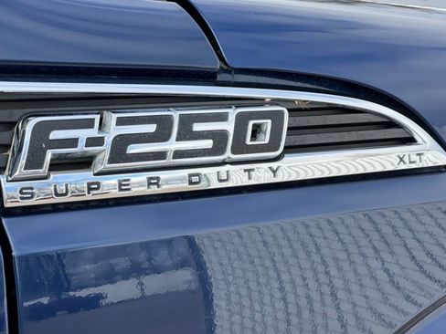 Used 2011 Ford F250 XLT w/ Advanced Security Group image 21