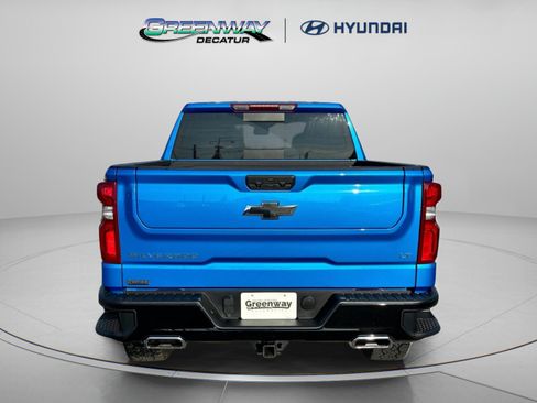 Used 2025 Chevrolet Silverado 1500 LT Trail Boss w/ Convenience Package II AWD/4WD image 7