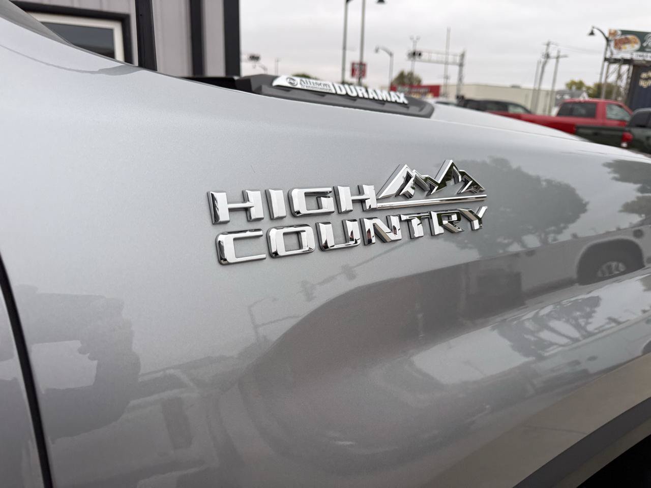 Used 2025 Chevrolet Silverado 3500 High Country w/ High Country Premium Package AWD/4WD image 23