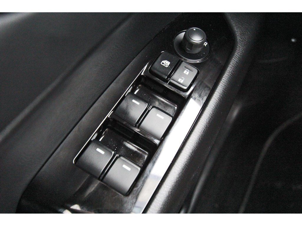Used 2025 MAZDA CX-5 AWD 2.5 S w/ Select Package image 24