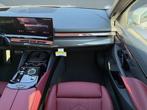 New 2026 BMW 550e xDrive w/ Executive Package AWD/4WD image 18