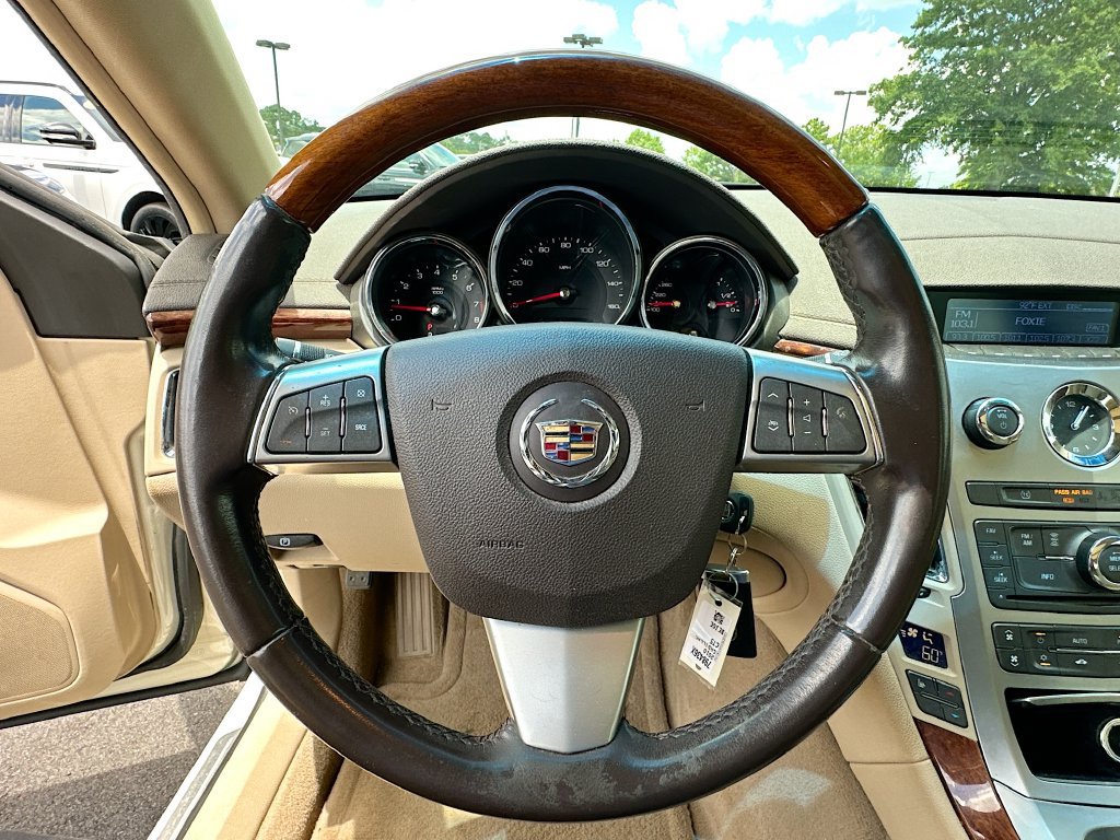 Used 2010 Cadillac CTS Luxury RWD image 18