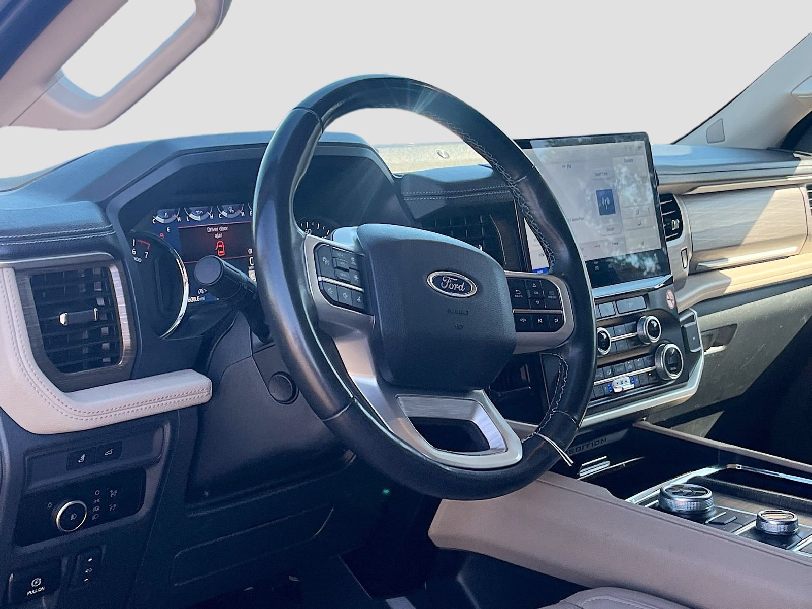 Used 2024 Ford Expedition Max Limited AWD/4WD image 9
