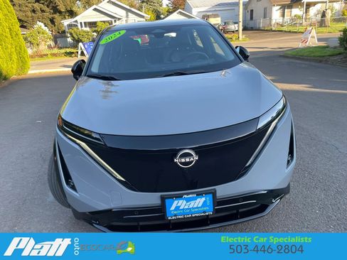 Used 2024 Nissan Ariya AWD image 15