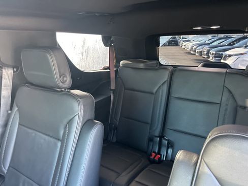 Used 2021 GMC Yukon Denali w/ LPO, Illumination Package image 28