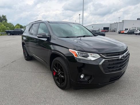 Used 2020 Chevrolet Traverse Premier w/ Redline Edition AWD/4WD image 8