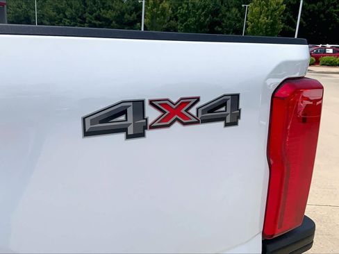 Used 2026 Ford F250 XL AWD/4WD image 10