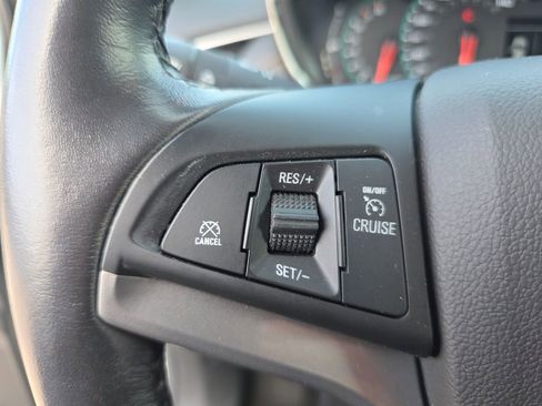 Used 2022 Chevrolet Trax LT w/ Driver Confidence Package image 22