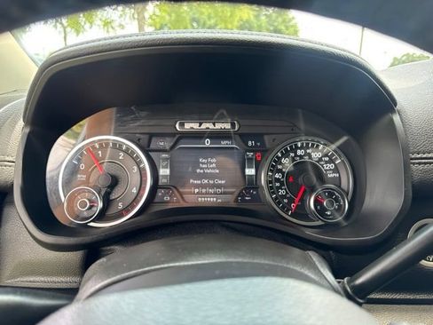 Used 2024 RAM 2500 Laramie AWD/4WD image 28