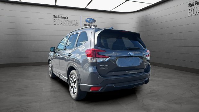 Used 2024 Subaru Forester Premium AWD/4WD image 7