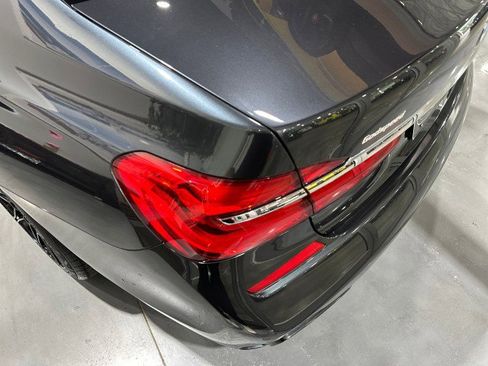 Used 2018 BMW 750i RWD image 30