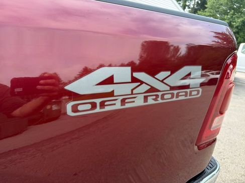 Used 2019 RAM 1500 Big Horn AWD/4WD image 10