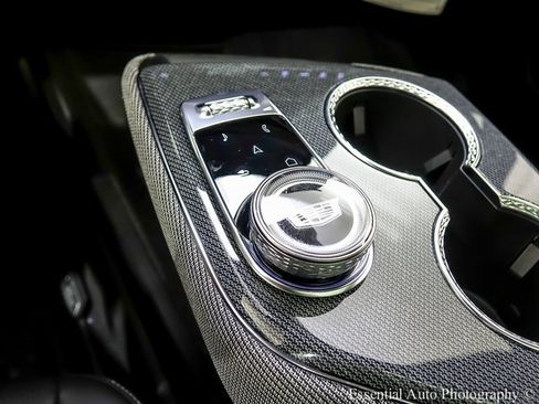 New 2025 Cadillac Optiq Sport 2 w/ LPO, Floor Liner Package image 18