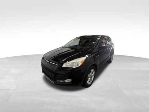 Used 2013 Ford Escape SE FWD image 2