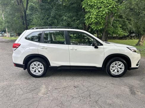 Certified 2023 Subaru Forester AWD/4WD image 9