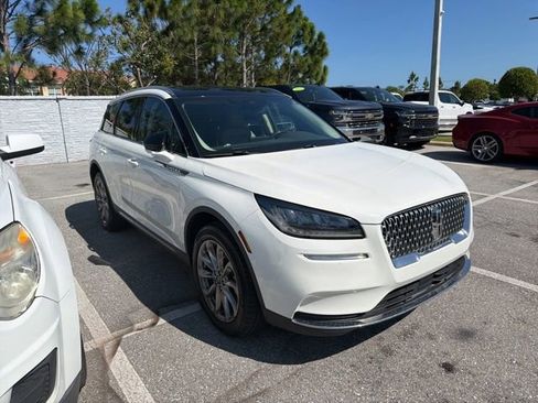 Used 2022 Lincoln Corsair FWD w/ Premium Package image 2