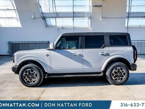 New 2025 Ford Bronco Outer Banks AWD/4WD image 2