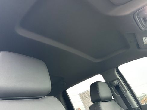 Used 2026 GMC Sierra 2500 SLT w/ SLT Premium Package image 19