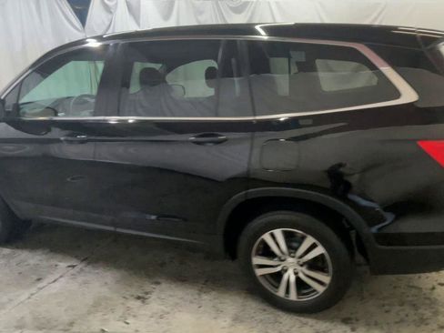 Used 2018 Honda Pilot EX image 6
