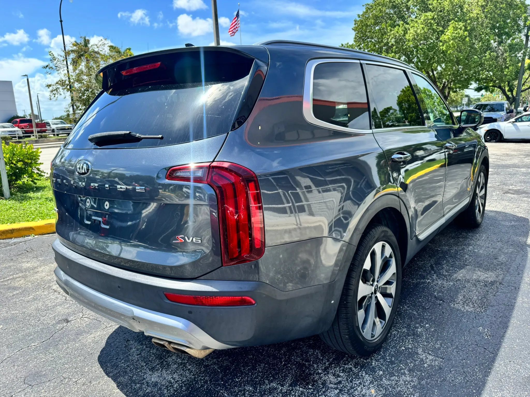 Used 2020 Kia Telluride S AWD/4WD image 5