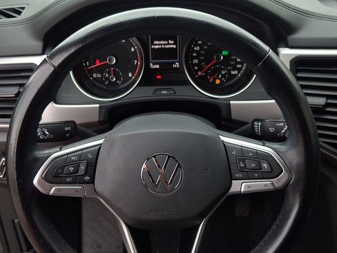 Used 2020 Volkswagen Atlas Cross Sport SE image 18