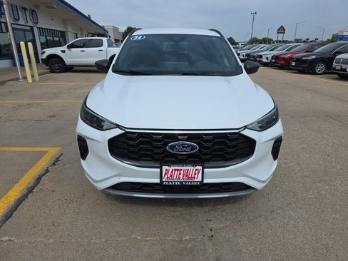 Used 2023 Ford Escape ST-Line w/ Tech Pack #1 image 2