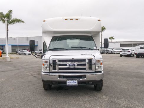 Used 2013 Ford E-450 and Econoline 450 Super Duty w/ Shuttle Bus Prep Pkg RWD image 2