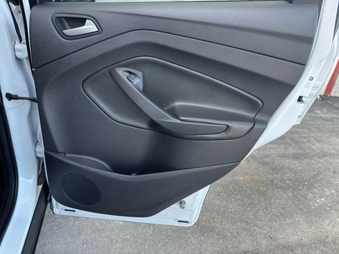 Used 2014 Ford Escape SE image 12