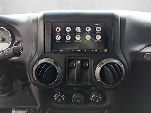 Used 2013 Jeep Wrangler Sport AWD/4WD image 14