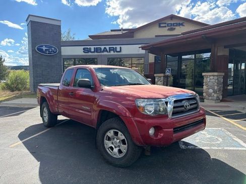 Used 2010 Toyota Tacoma 4x4 Access Cab V6 w/ TRD Off-Road Pkg image 3