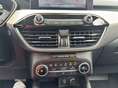 Used 2020 Ford Escape SEL AWD/4WD image 32