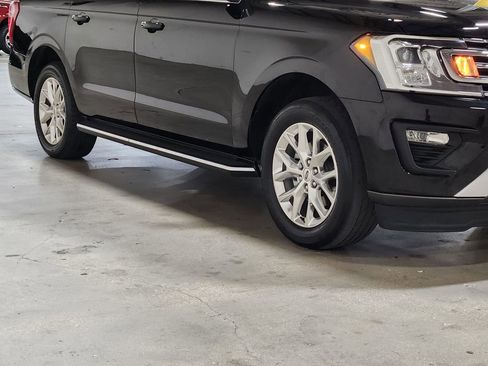 Used 2021 Ford Expedition Max XLT image 16