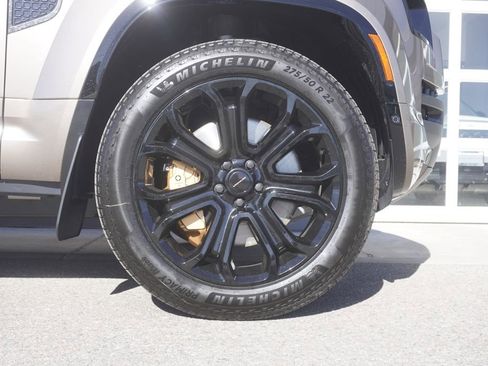 New 2026 Land Rover Defender 110 OCTA image 33