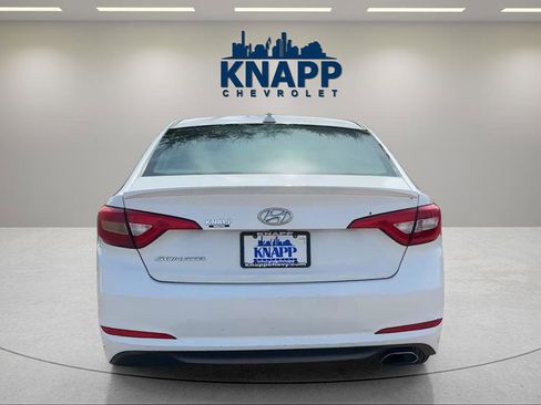 Used 2017 Hyundai Sonata SE image 4