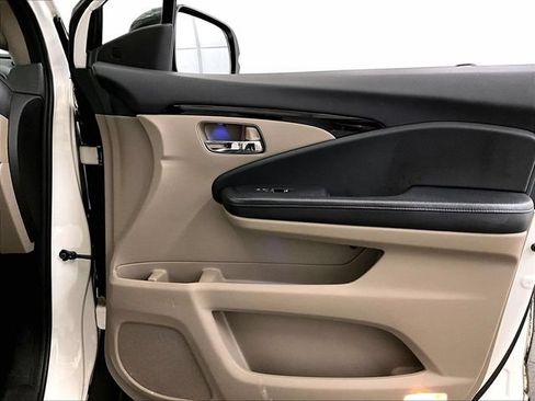 Used 2018 Honda Pilot Elite image 24