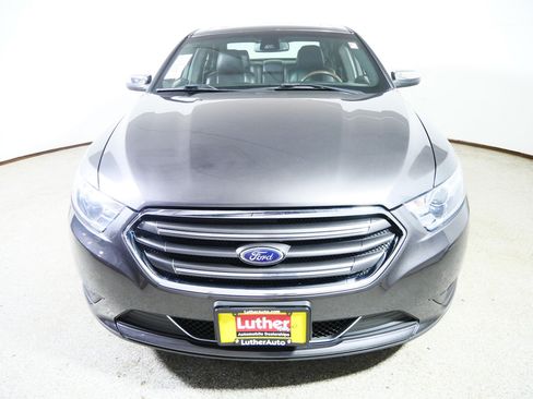 Used 2017 Ford Taurus Limited AWD/4WD image 2