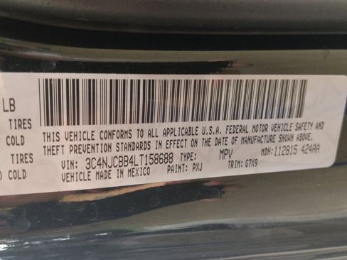 Used 2020 Jeep Compass Latitude FWD image 33