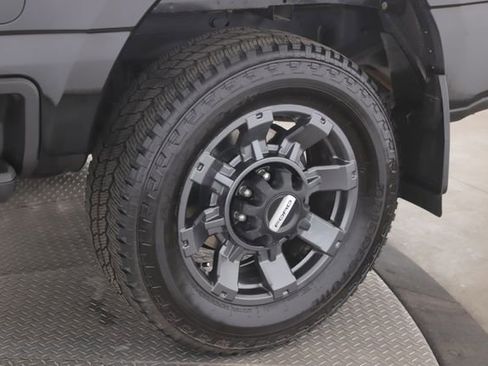 Used 2023 Ford F250 Lariat w/ Lariat Ultimate Package AWD/4WD image 14