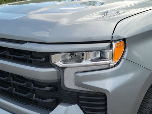 Used 2025 Chevrolet Silverado 1500 RST AWD/4WD image 9