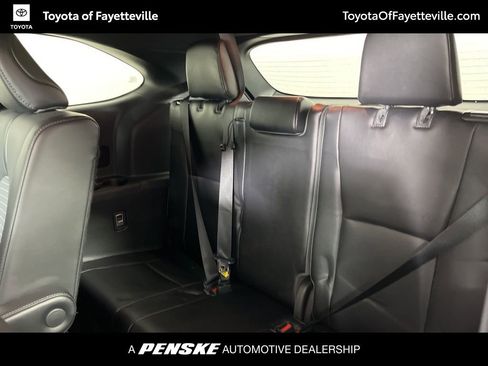 Used 2021 Toyota Highlander XSE image 25