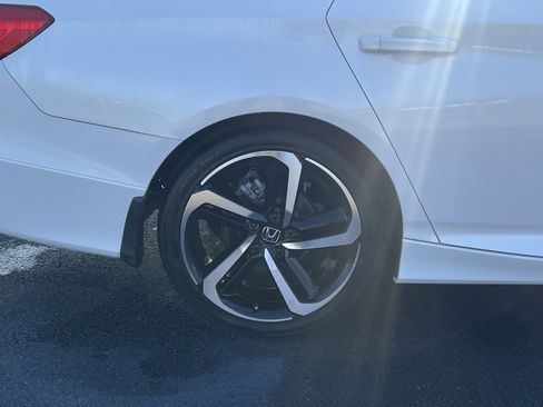 Certified 2021 Honda Accord Sport image 34