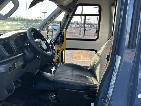 Used 2022 Ford Transit 350 DRW image 21
